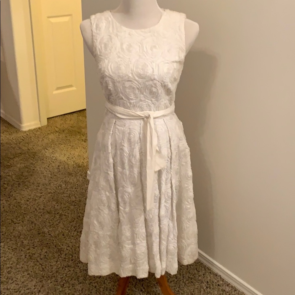 Calvin Klein Garden Party Dress. Size 4.